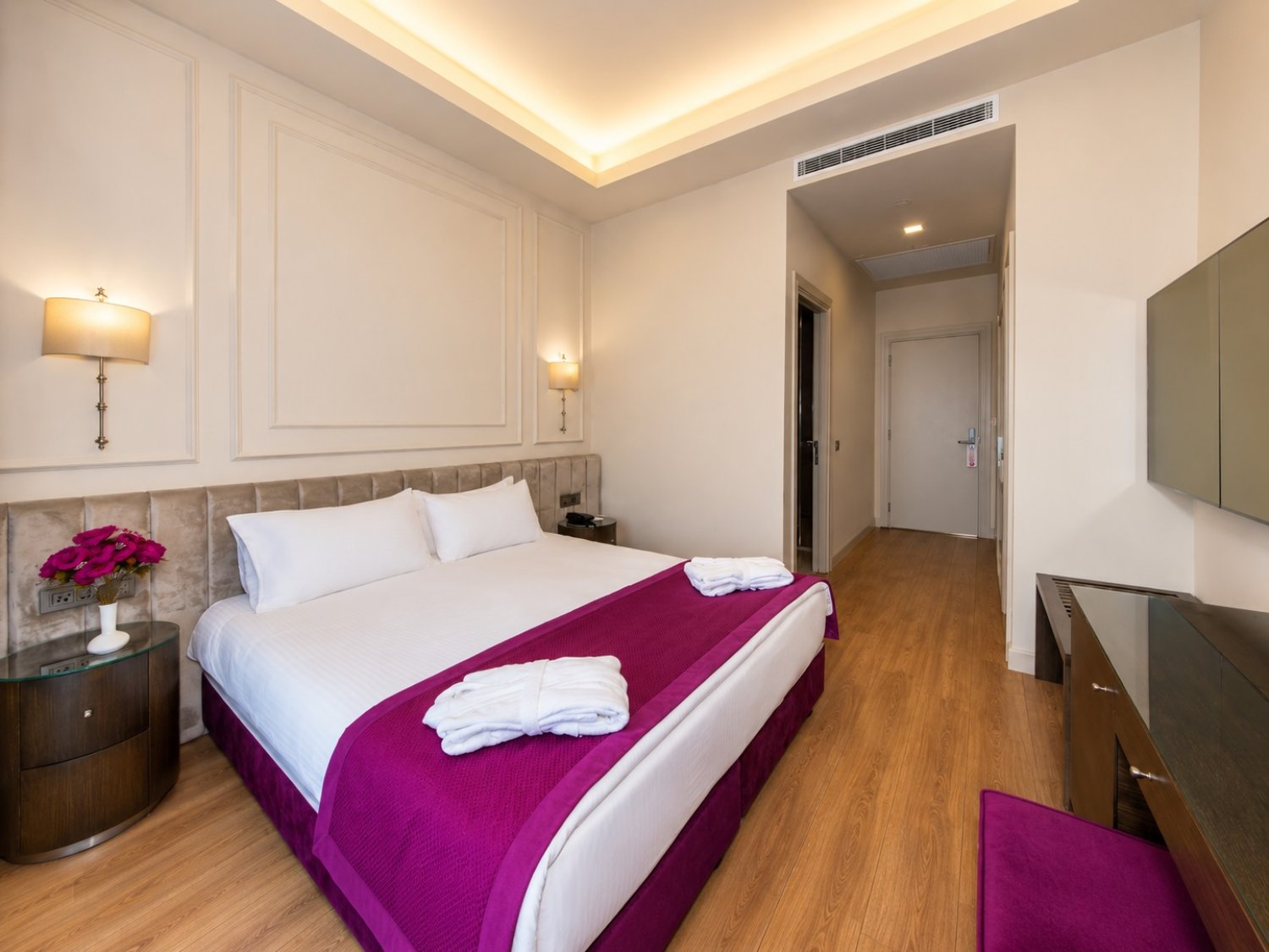 Comfort Room with Balcony